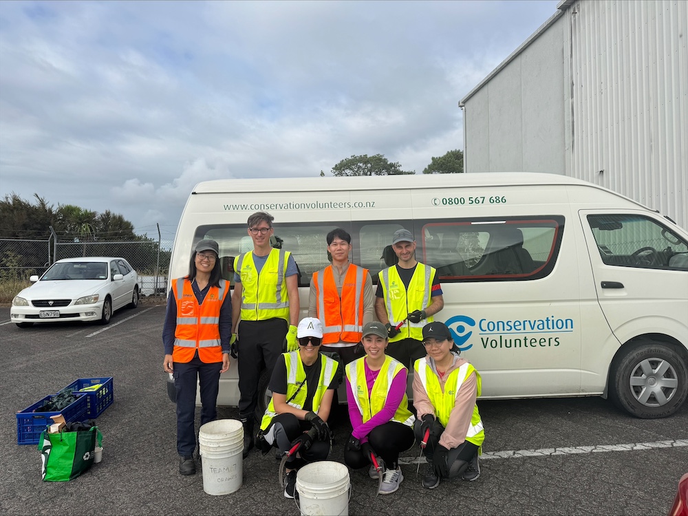 Volunteer photo 1 web