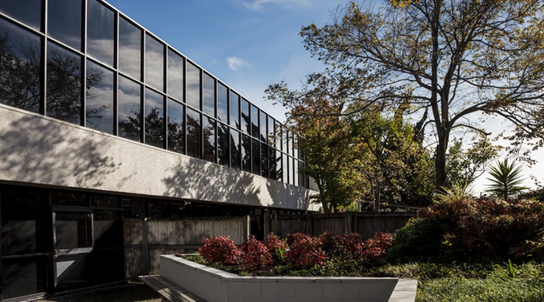 1 079 4 Henderson Rd 9435